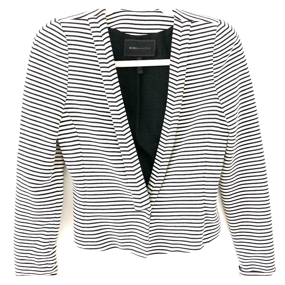 Cropped Black and white striped blazer